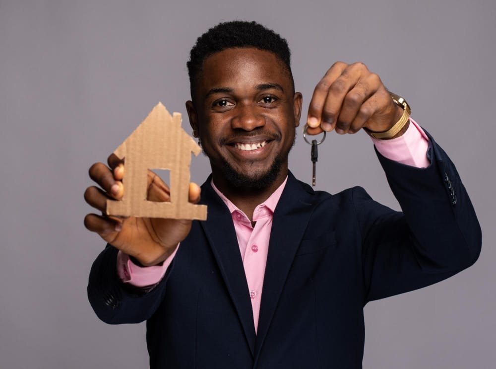 Actividad Inmobiliaria Nacional y Mundial